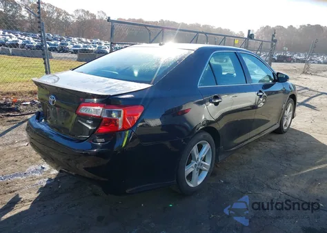 2014 Toyota Camry Se z USA, uszkodzony, nr VIN 4T1BF1FKXEU869609